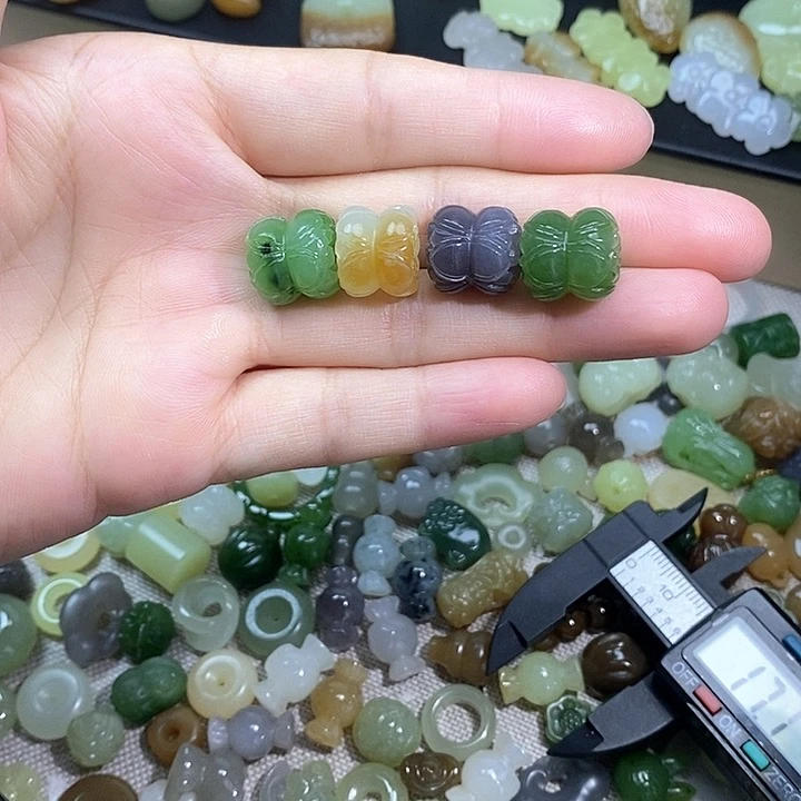 未镶嵌和田玉挂件150一个多样性发其一