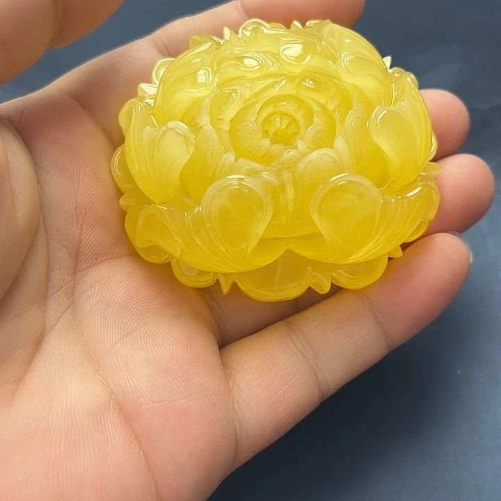 琥珀未镶嵌裸石吊坠