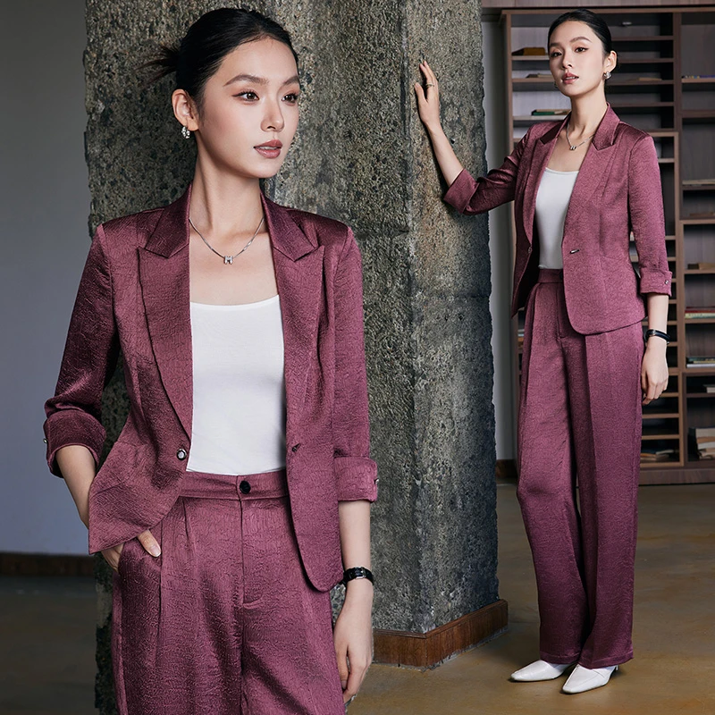 安可拉红西装高级女士2025新款春夏季休闲小个子短款西服外套薄款