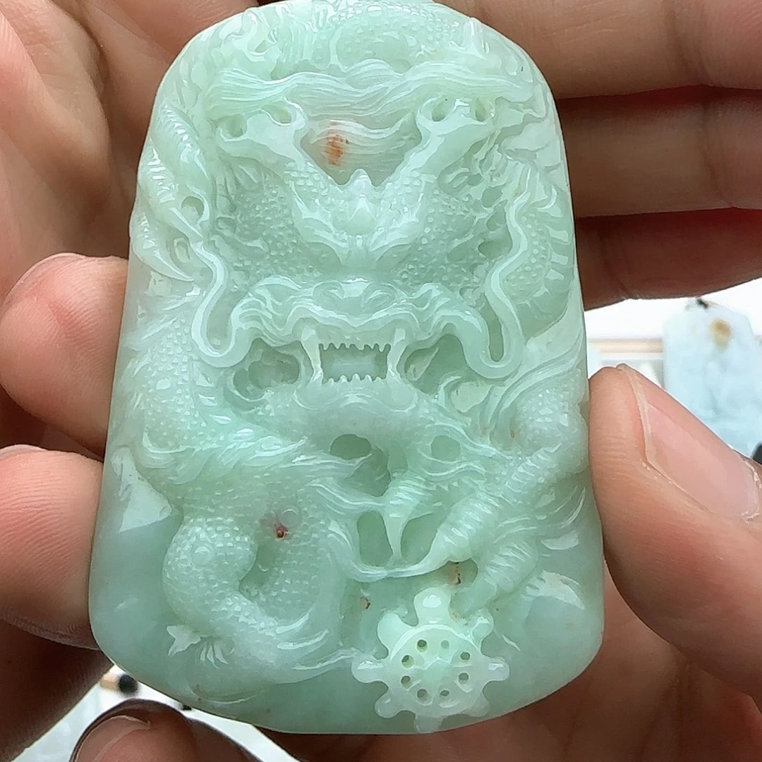 翡翠颈饰未镶嵌葛*爷翡翠