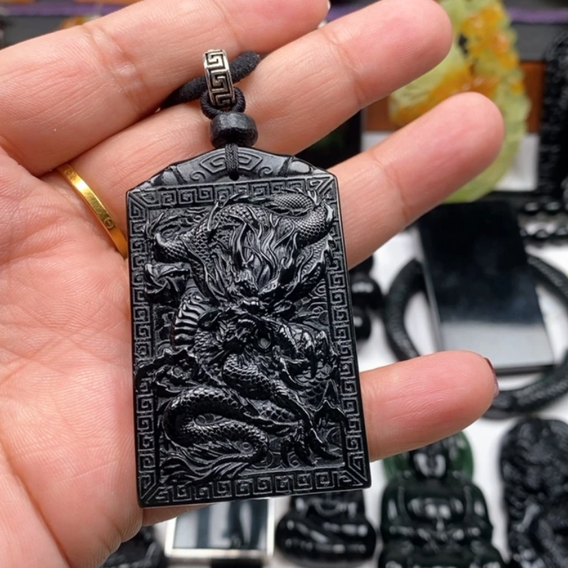 【闪购商品】蛇纹石玉颈饰未镶嵌白*君