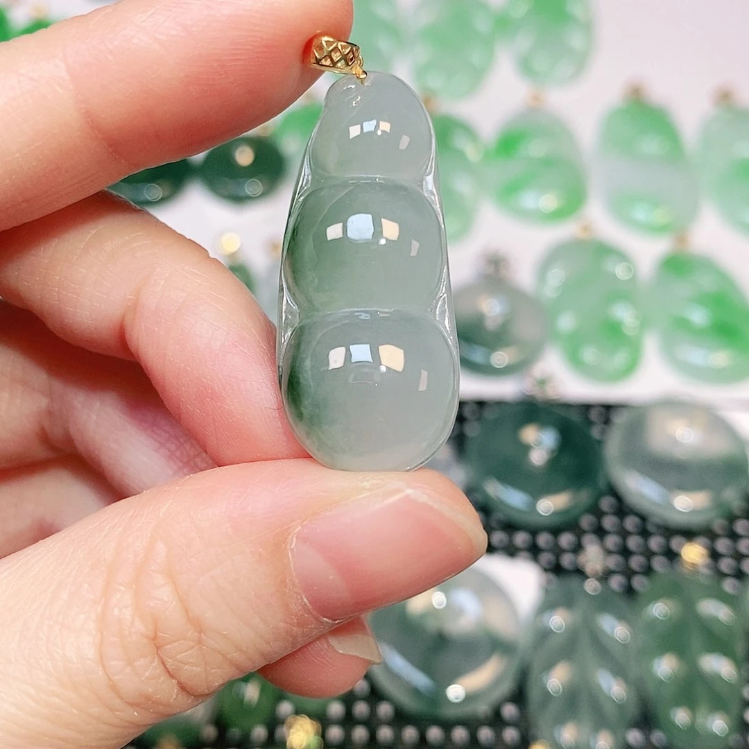 翡翠吊坠(不含链)18K金镶嵌