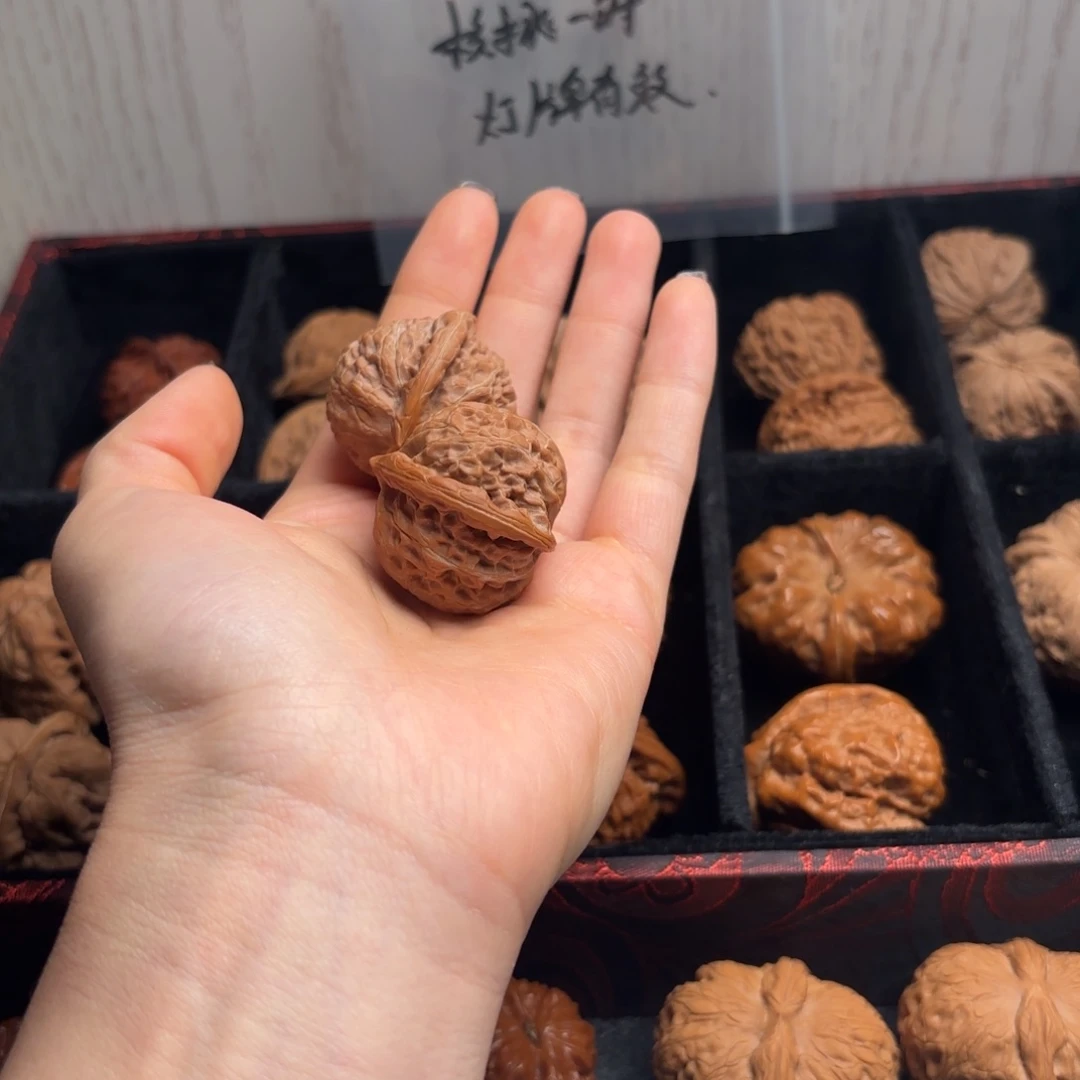 文玩核桃吊坠哈哈哈