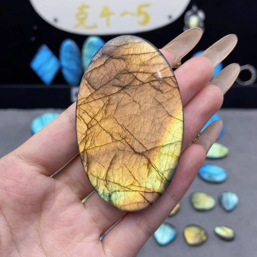 不规则未镶嵌水晶丸*