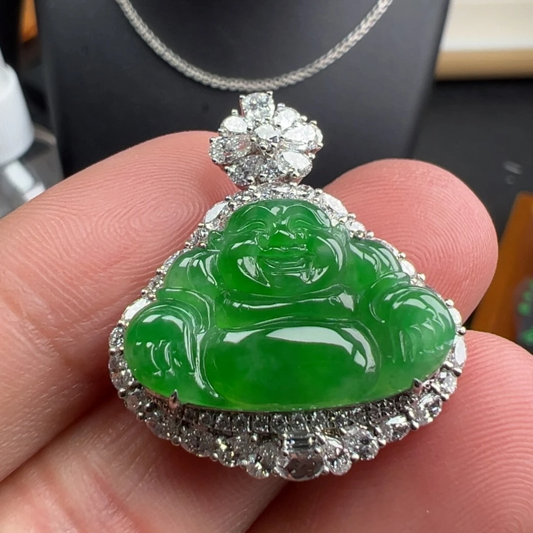 翡翠18K金镶嵌颈饰佛13.7