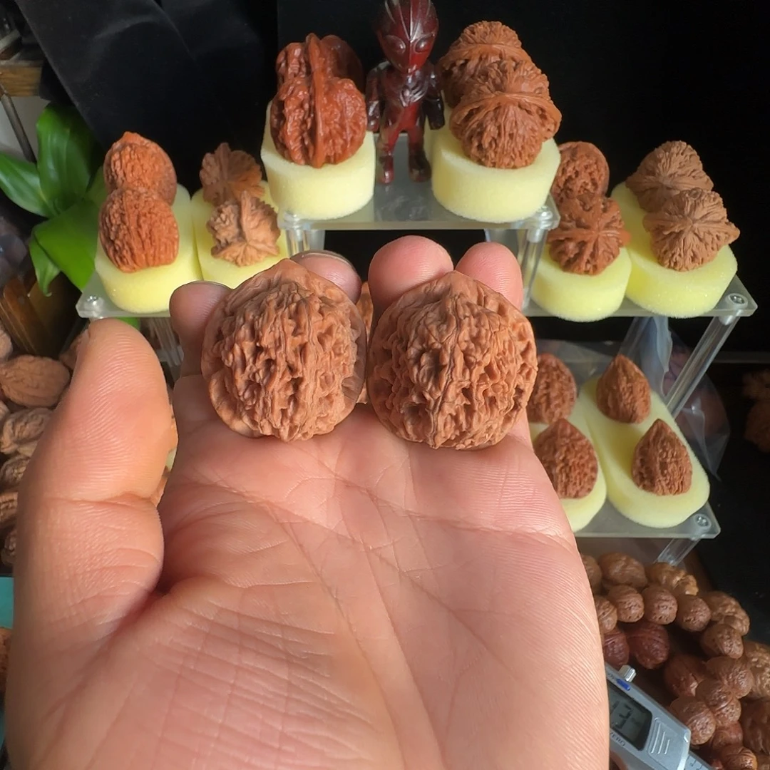 文玩核桃把件34尺全品水龙纹