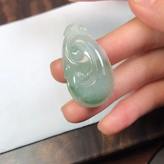 翡翠未镶嵌颈饰缅甸A货，每天下午1点半开播