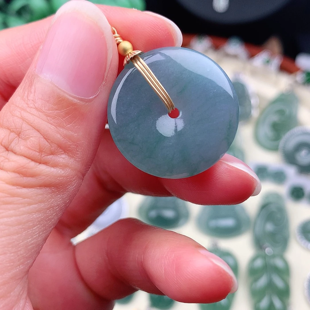 翡翠未镶嵌颈饰吊坠