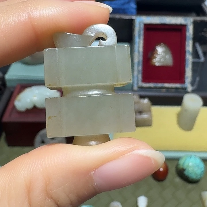 用***5和田玉未镶嵌颈饰