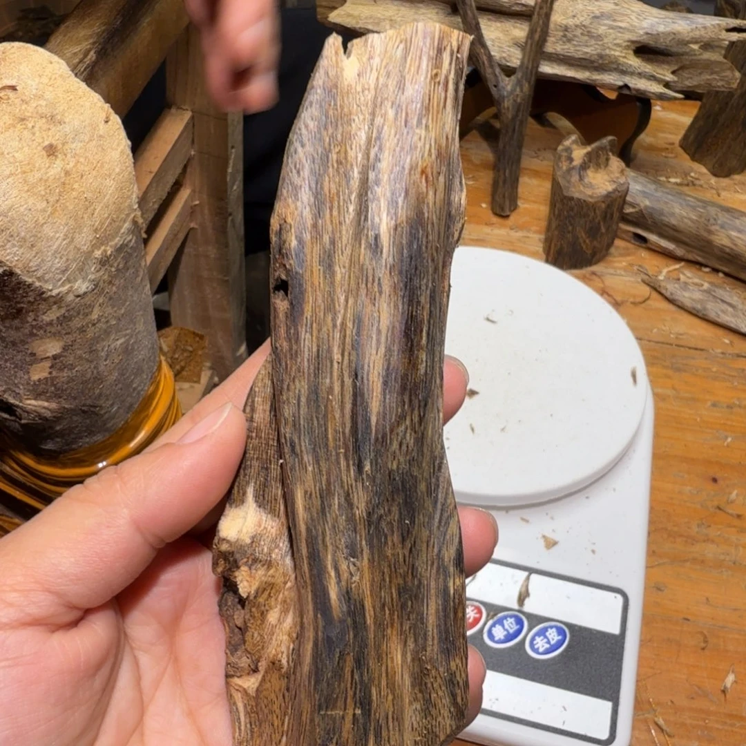 棋楠沉香白奇块料56克