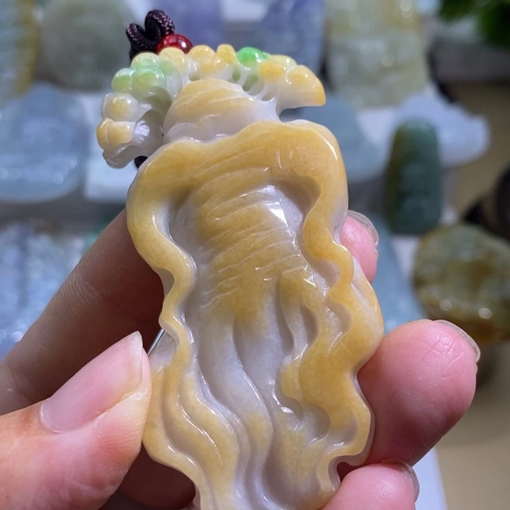 【闪购商品】颈饰未镶嵌翡翠人参
