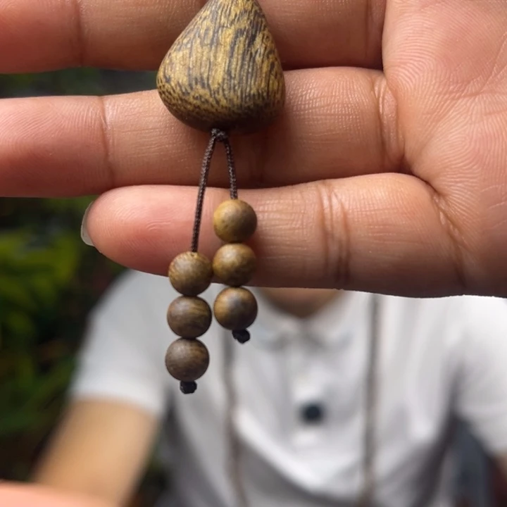 沉香碎屑沉香奇楠手机挂
