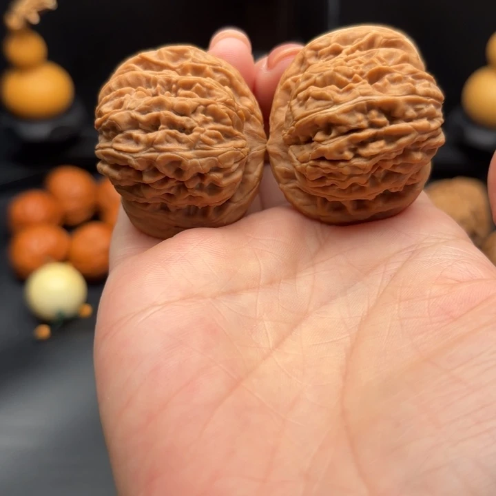 文玩核桃吊坠40尺拱桥楼对歪