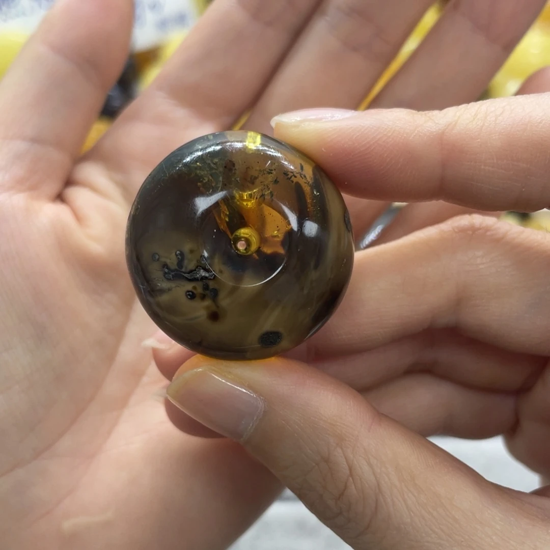 琥珀未镶嵌裸石天然琥珀