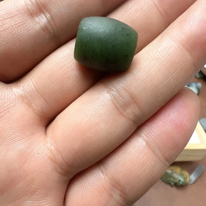 未镶嵌和田玉珠宝半成品鸽**下