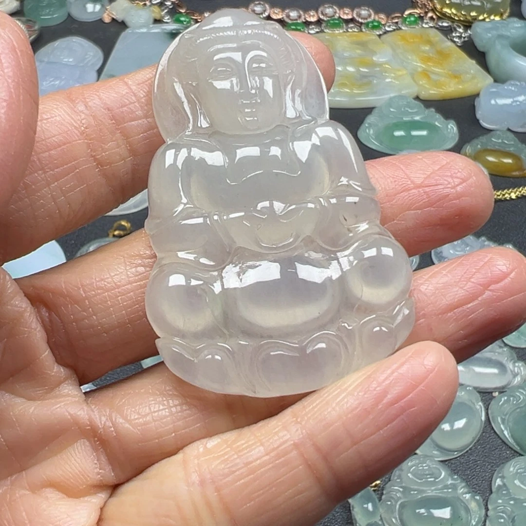 翡翠未镶嵌颈饰观音