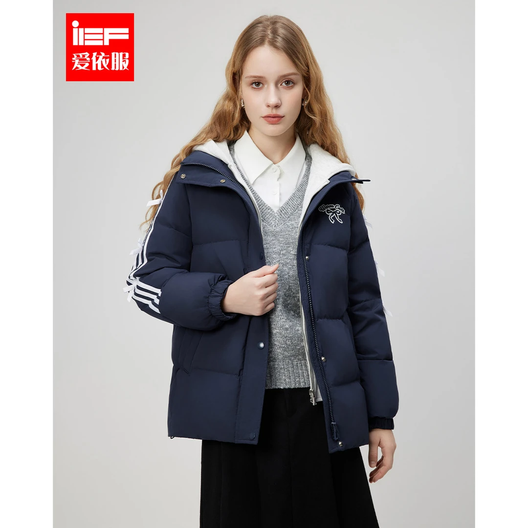 IEF/爱依服2025冬季新款设计感条纹高级显白拼接连帽短款羽绒服女