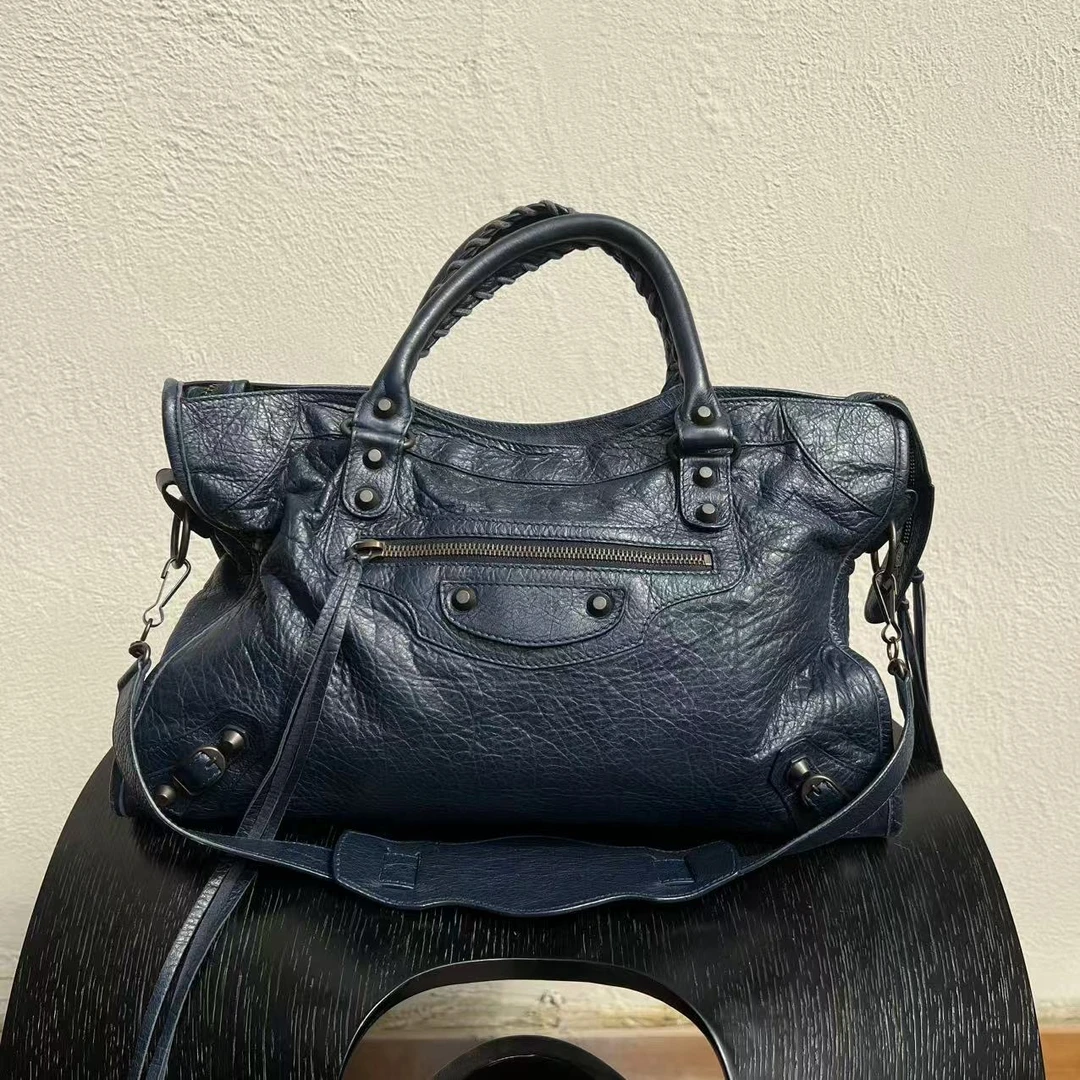 95新 Balenciaga/巴黎世家 灰色铜扣羊皮中号机车包可单肩手提
