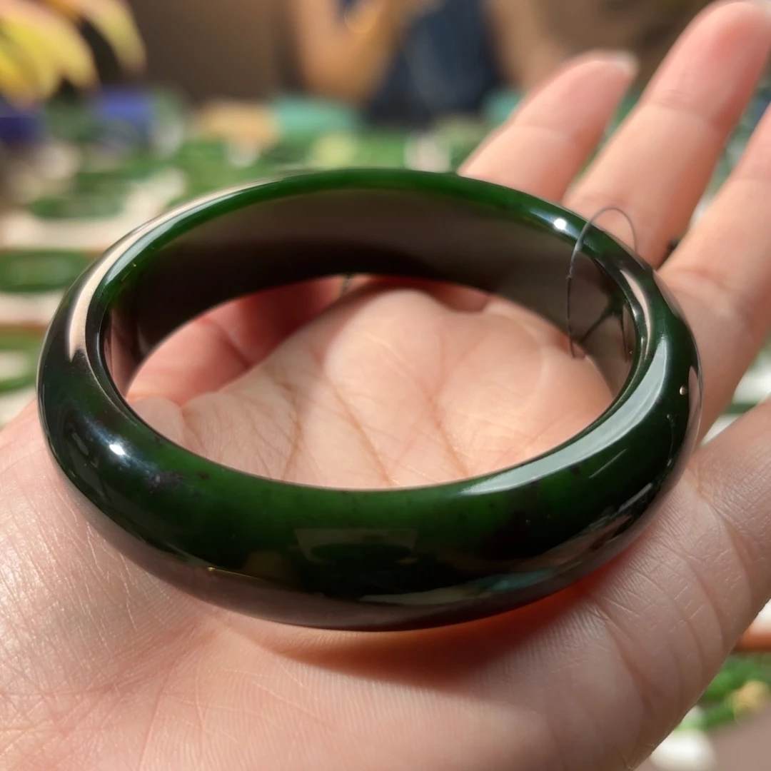 未镶嵌手镯和田玉（碧玉）