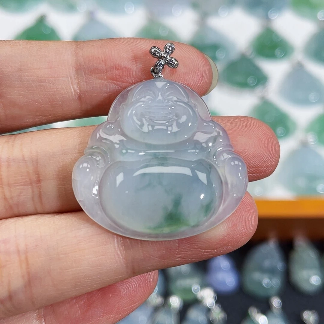 翡翠18K金镶嵌颈饰吊坠