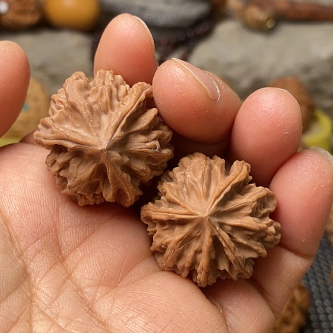 【闪购商品】把件文玩核桃三棱手捻30