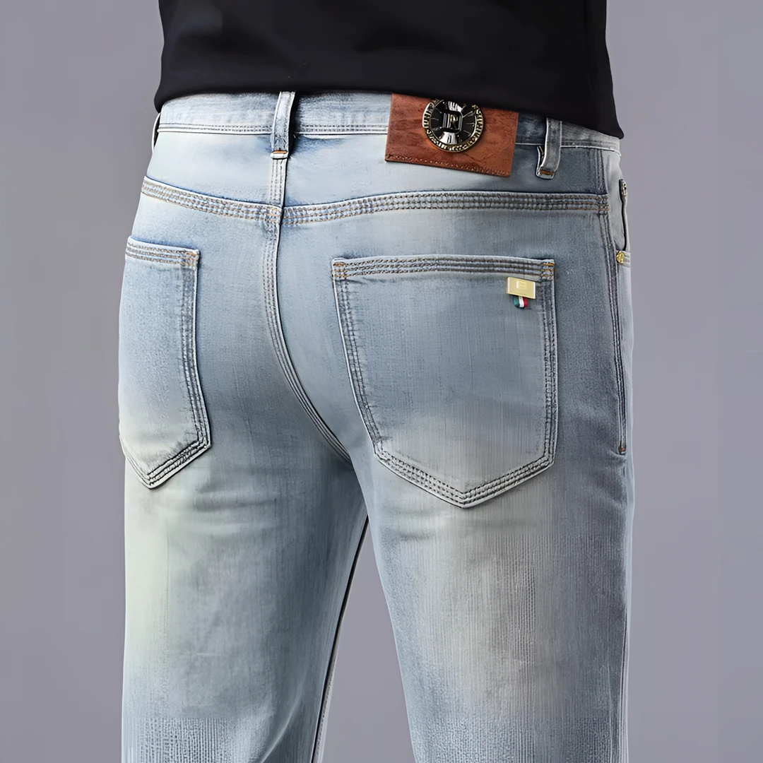 臣吾高端复古蓝牛仔裤男士2025夏季薄款潮牌痞帅修身小脚休闲裤