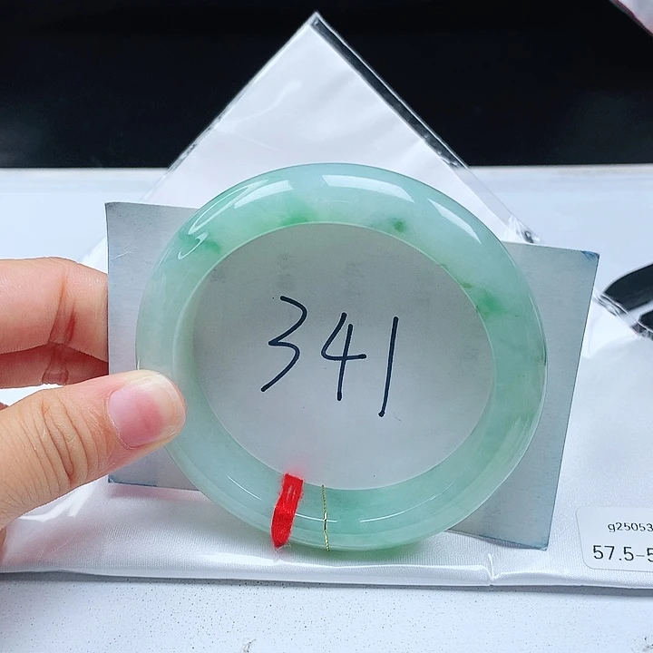 翡翠手镯未镶嵌57+正圈