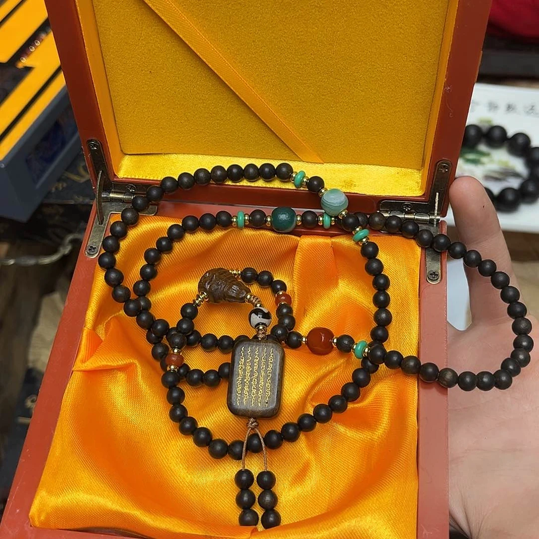 大叶紫檀（黑酸枝木类）