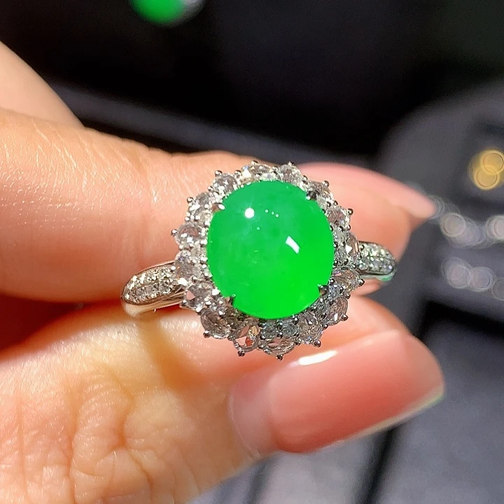 翡翠18K金镶嵌戒指