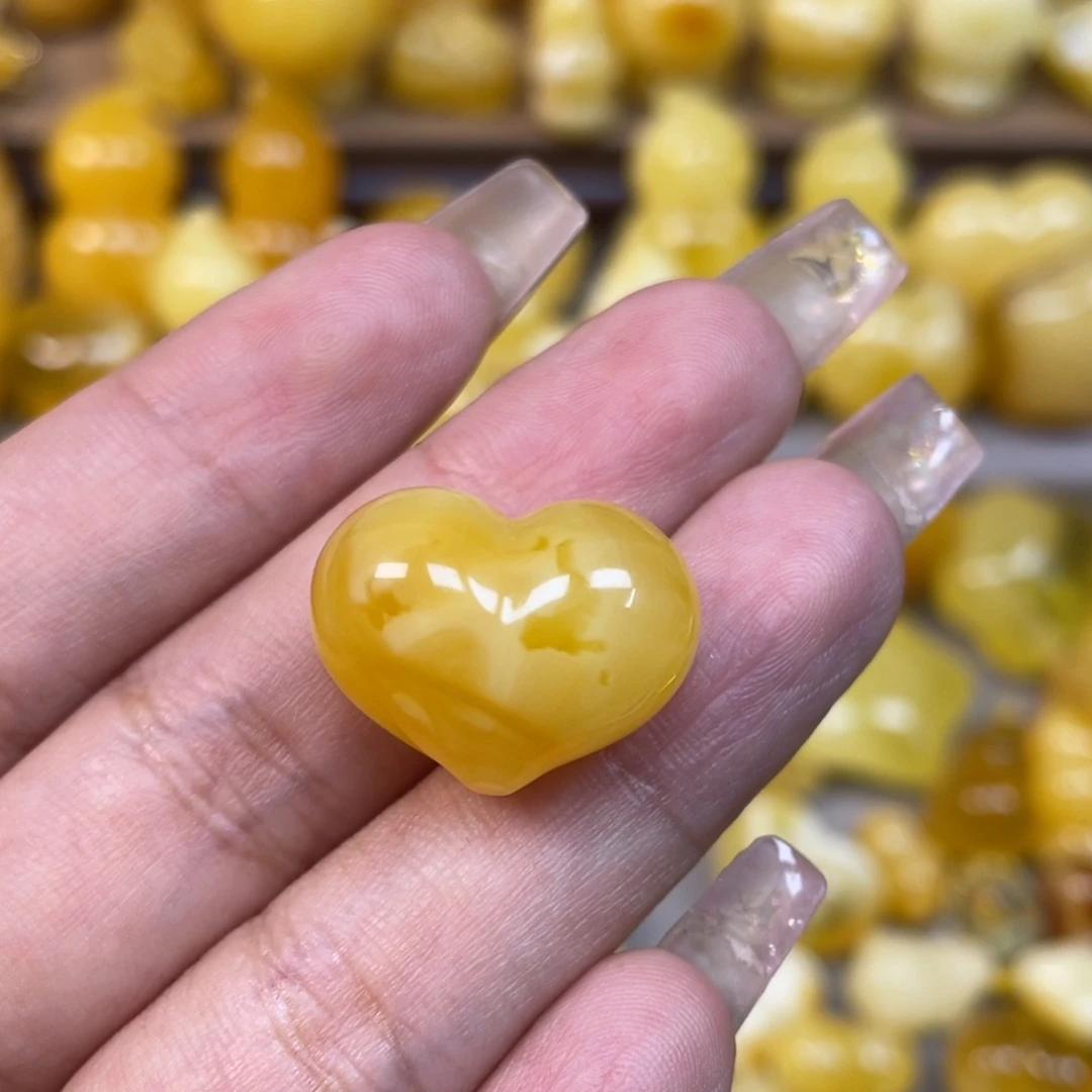 琥珀未镶嵌珠宝奇石