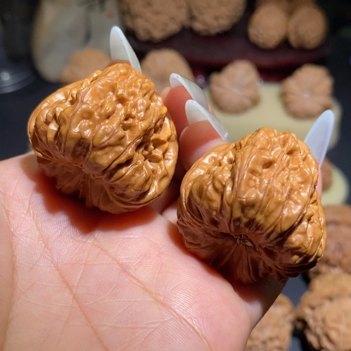 文玩核桃把件平谷凹底34