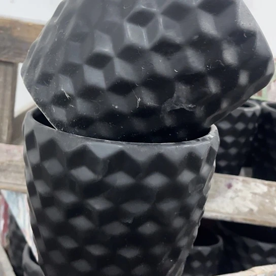 多肉绿植陶瓷花盆9.9包邮，有孔