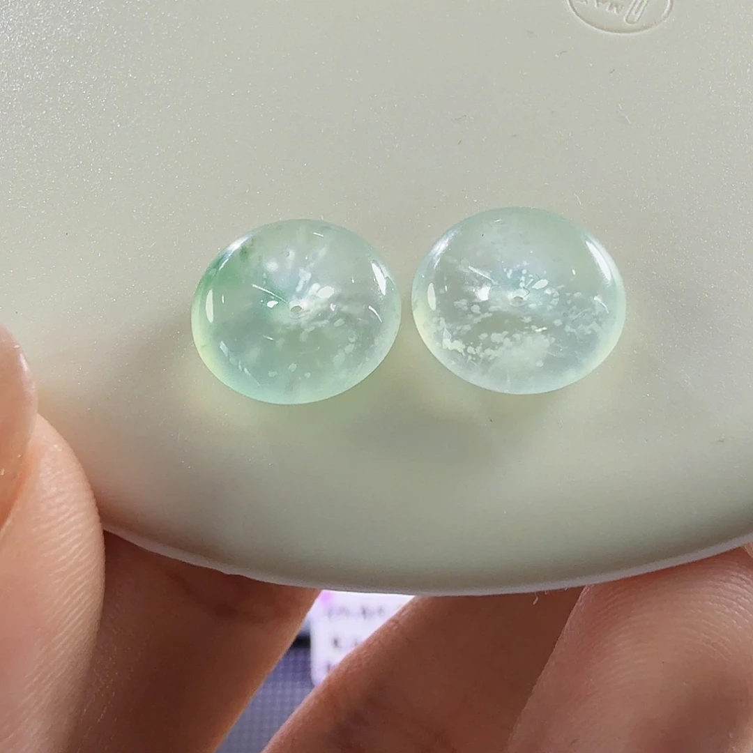 翡翠未镶嵌颈饰扣子