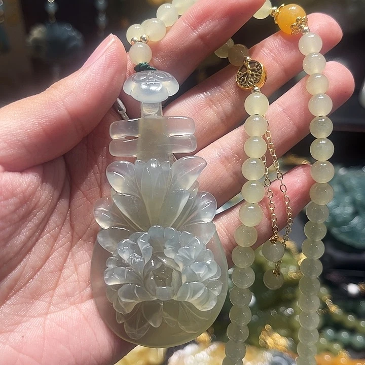 岫玉未镶嵌毛衣链