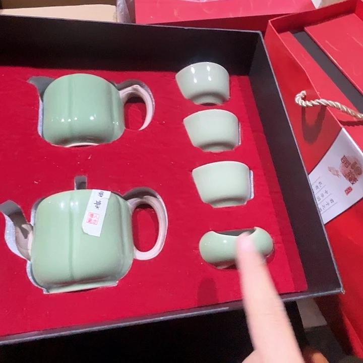 八方里官窑，瓷器，茶具套盒。