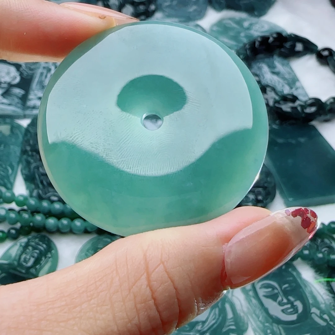 颈饰未镶嵌翡翠多样性发货天然的A货翡翠