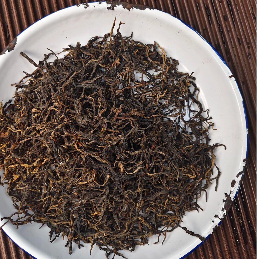 【115号】2025年小户赛中大树混采 春 晒红 红茶 250克 5-8