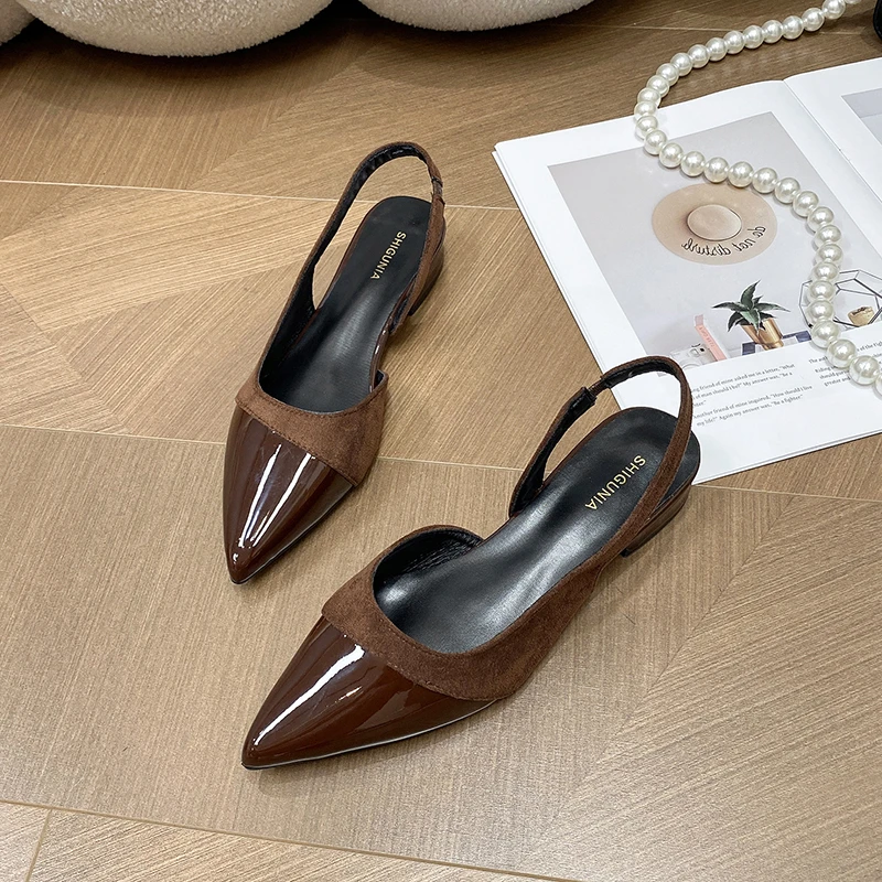 尖头平底不累脚休闲后空单鞋女2025夏季新款百搭软底绝美包头凉鞋