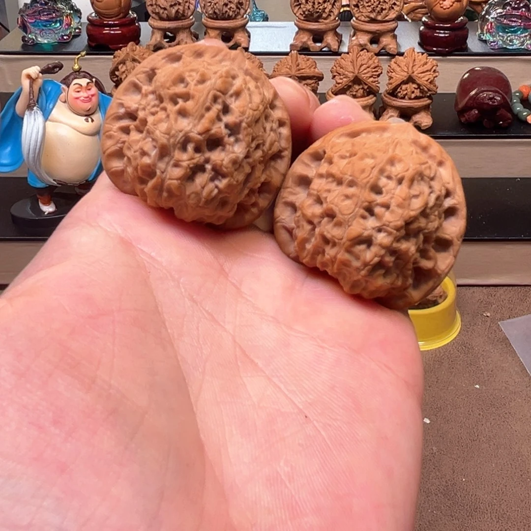 桃核把件38全品血麒麟