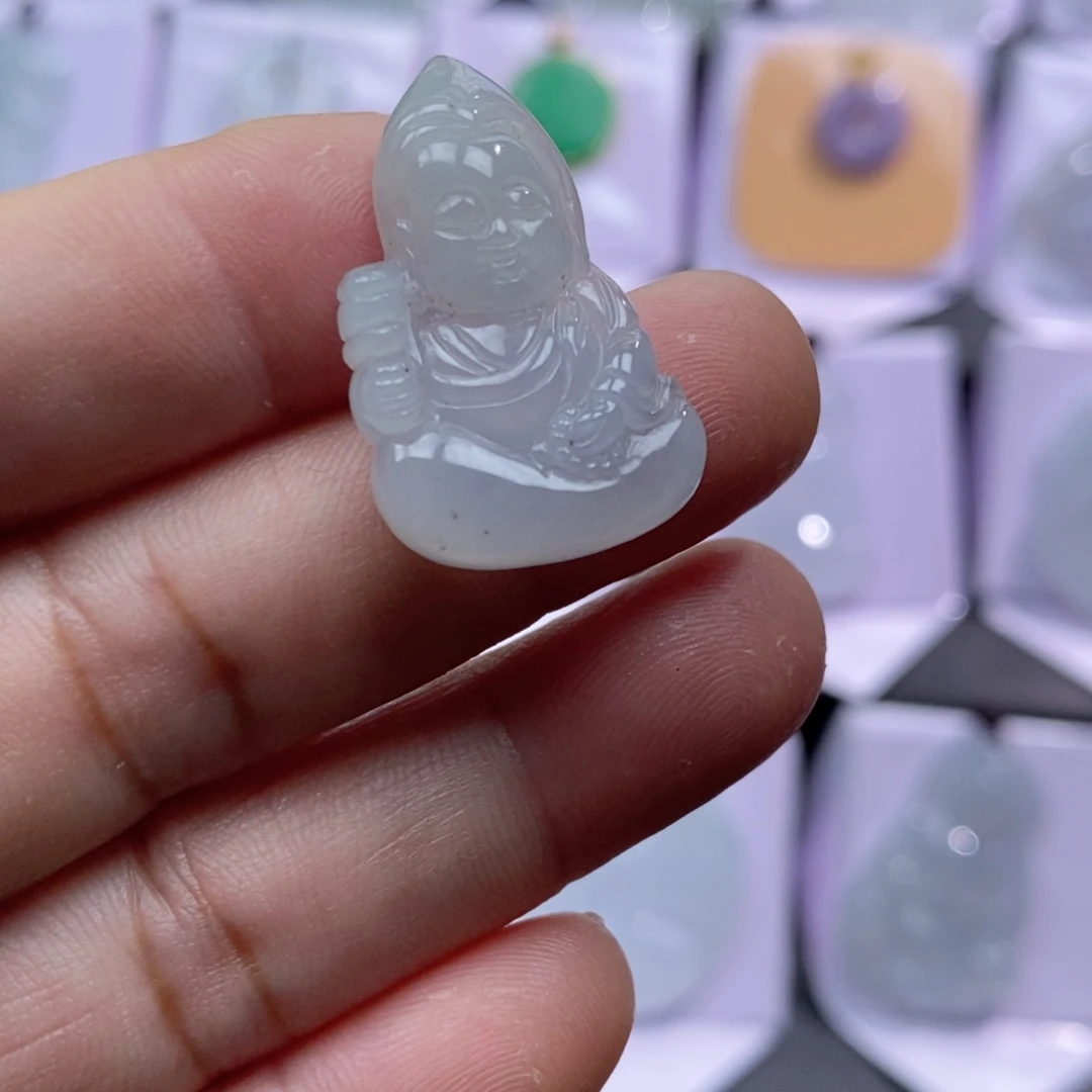 翡翠未镶嵌颈饰宝宝佛