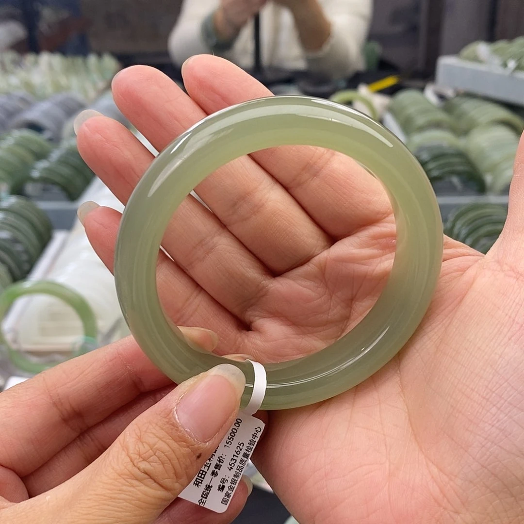 和田玉和田玉手镯57未镶嵌