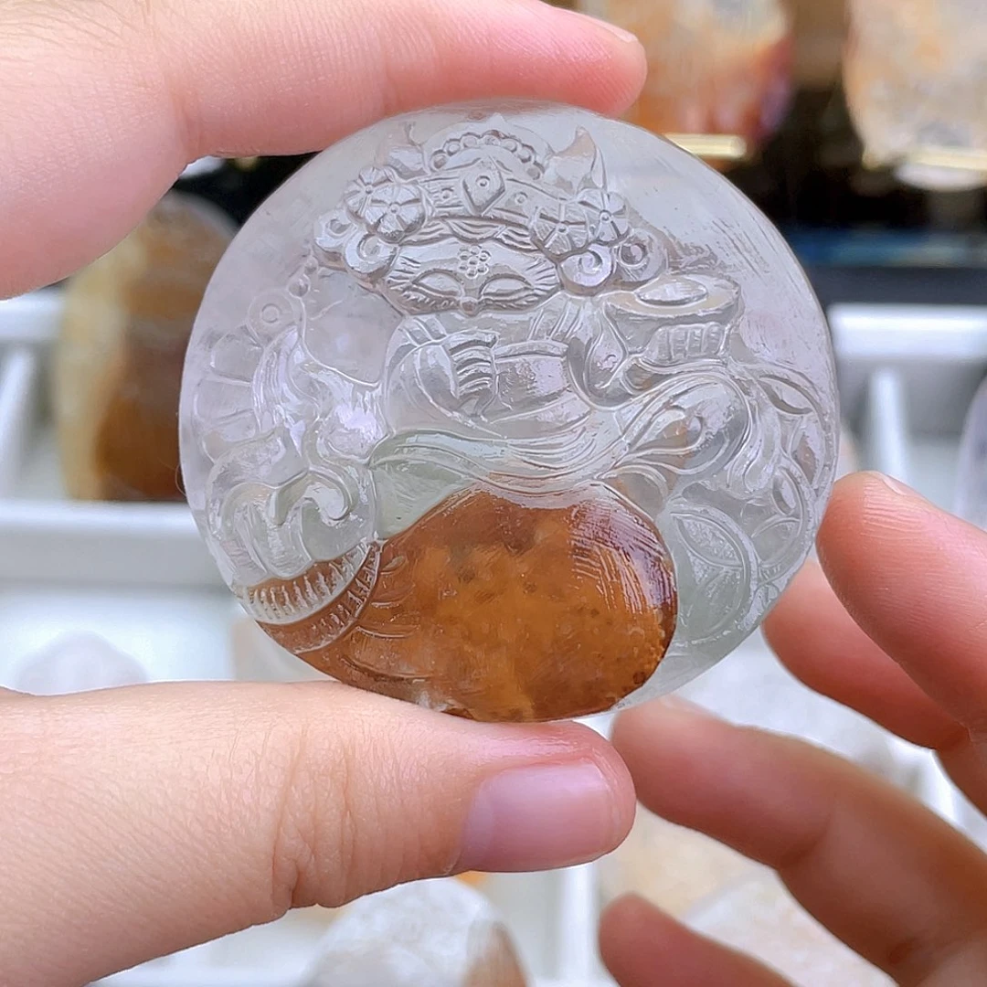 未镶嵌颈饰水晶再****'