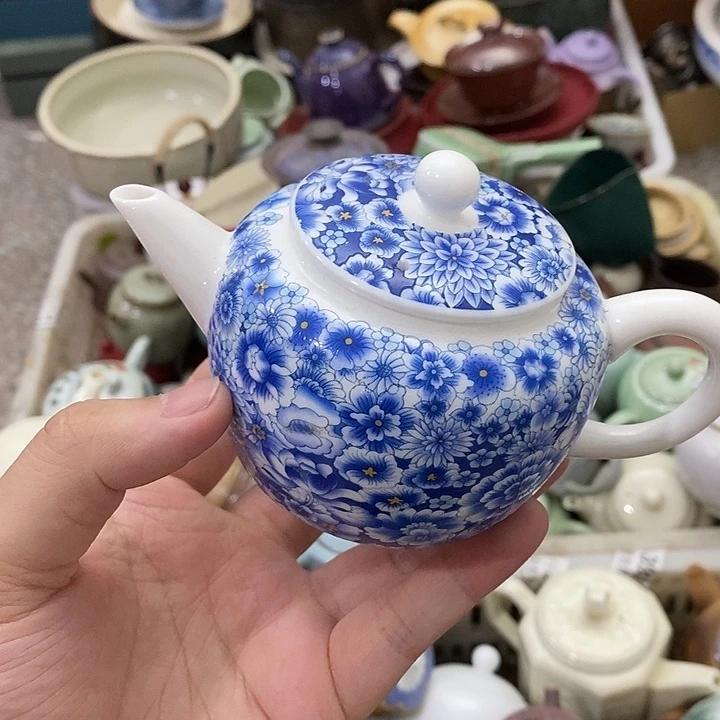 陶瓷艺术品及陶瓷壶壶