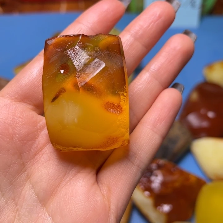 定制蜜蜡未镶嵌燕**子