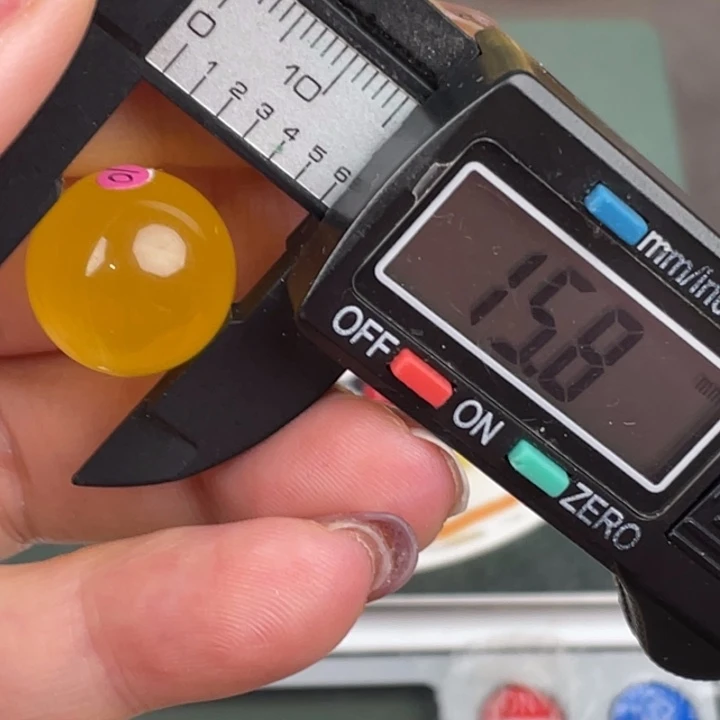 琥珀裸石未镶嵌微瑕1503