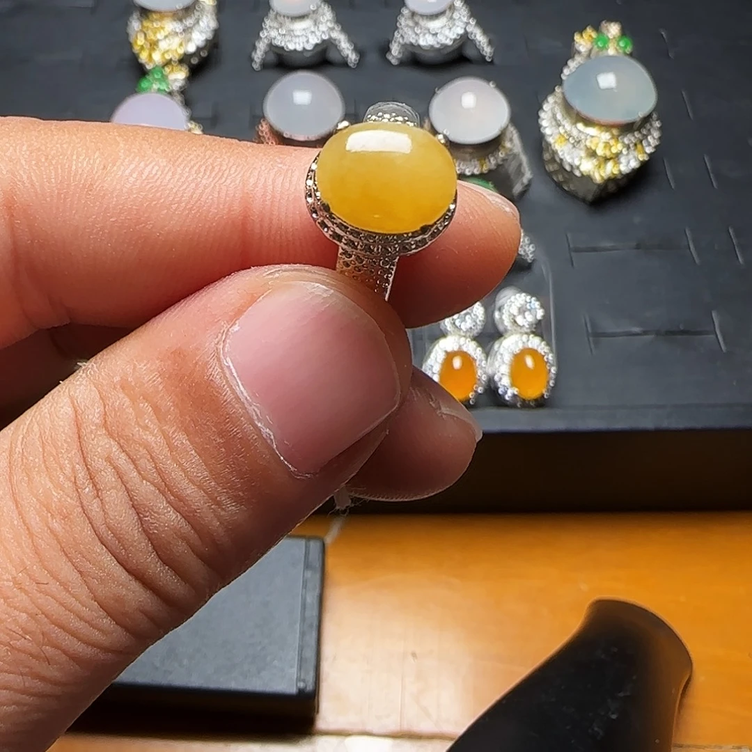 翡翠未镶嵌戒指天然缅甸