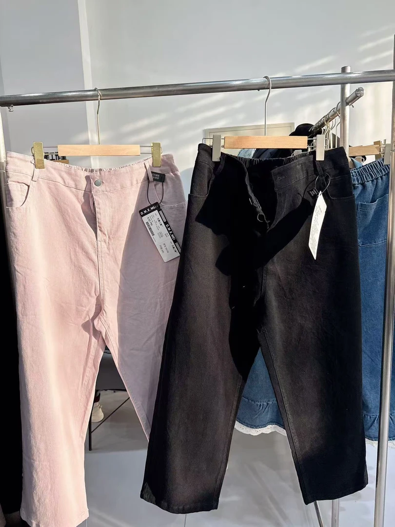 W阿薇•水洗牛仔裤男友裤