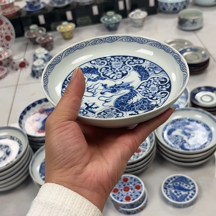 瓷片青花如意穿花龙大胡乘景德镇