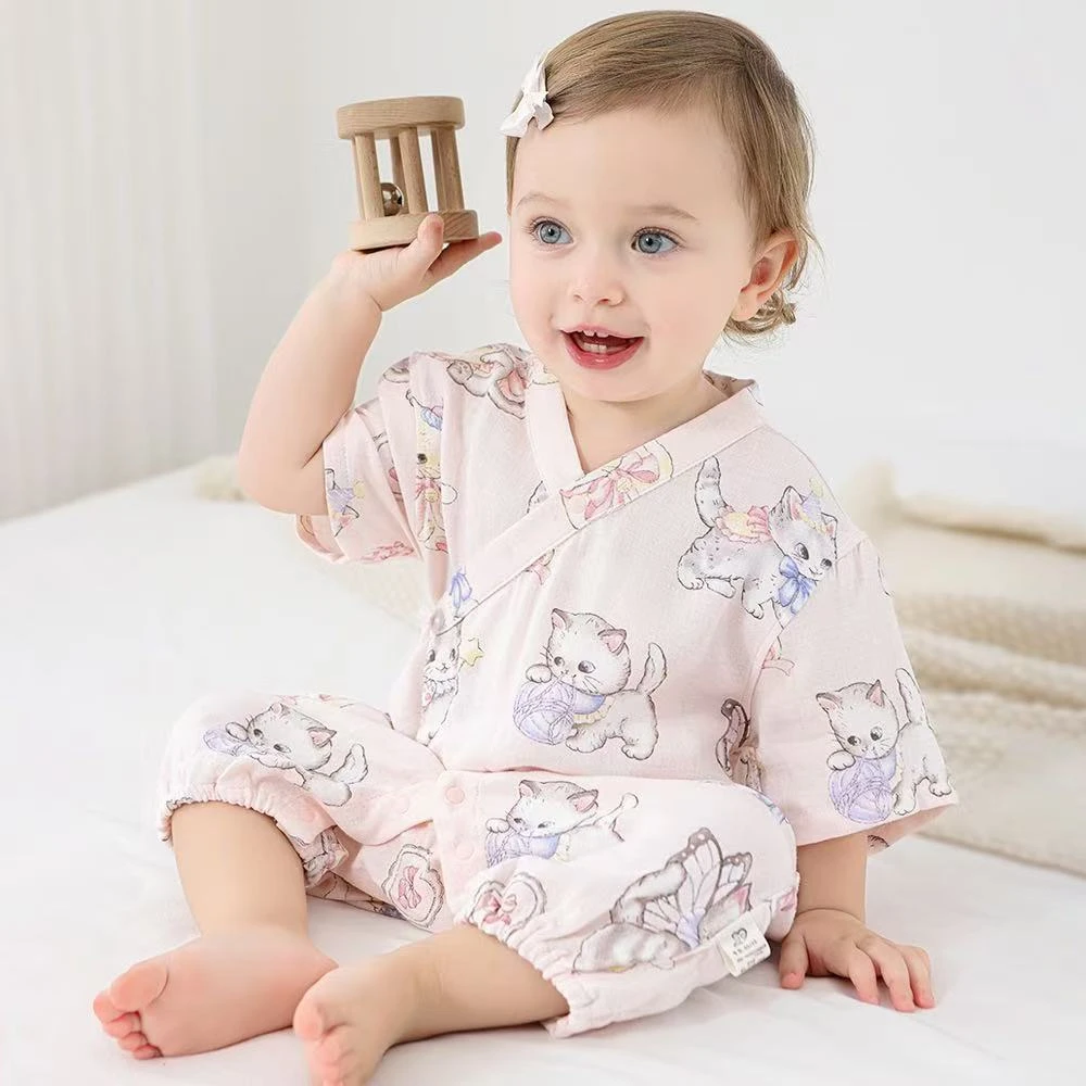 大姐家 小狗 马桶垫