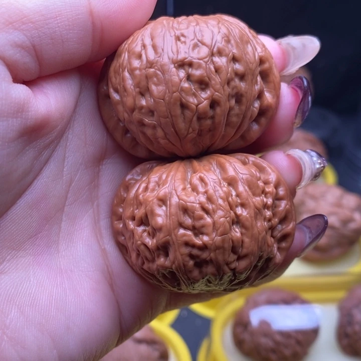 小****文玩核桃把件铁锤